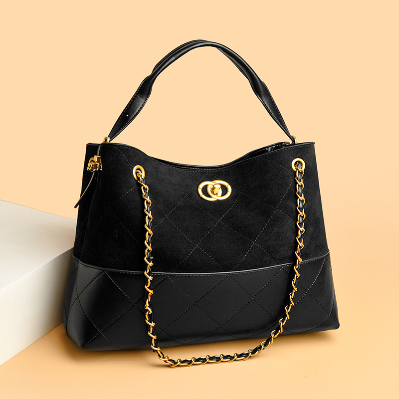 Women's Diamond Quilted Shoulder Bag