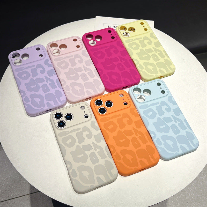 LuxePaw Silicone Leopard Magnetic iPhone Case