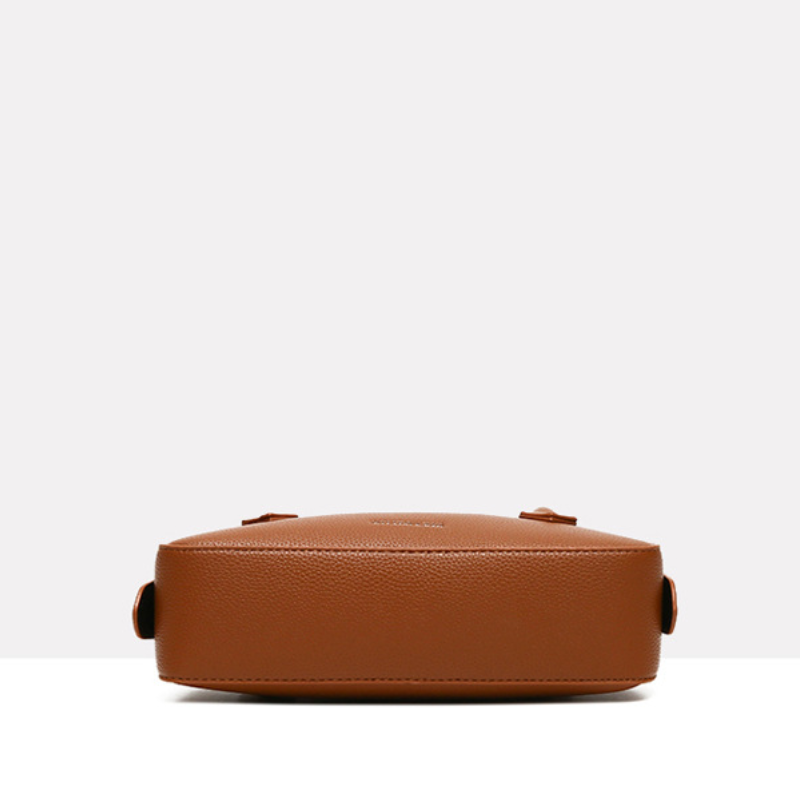 Elara Simple Chic Shoulder Bag