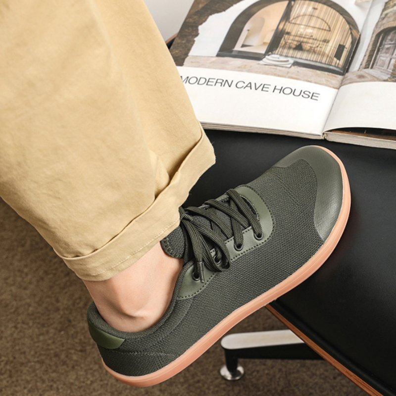 Stride Core Endurance Low Top Sneakers