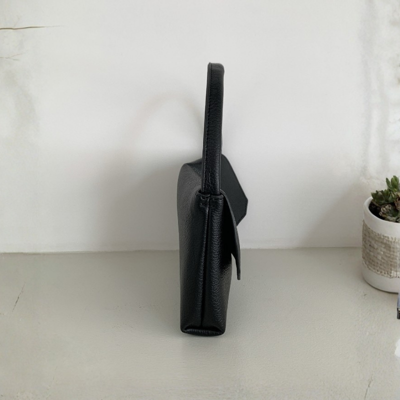 New Minimalist Fashion Button Mini Bag
