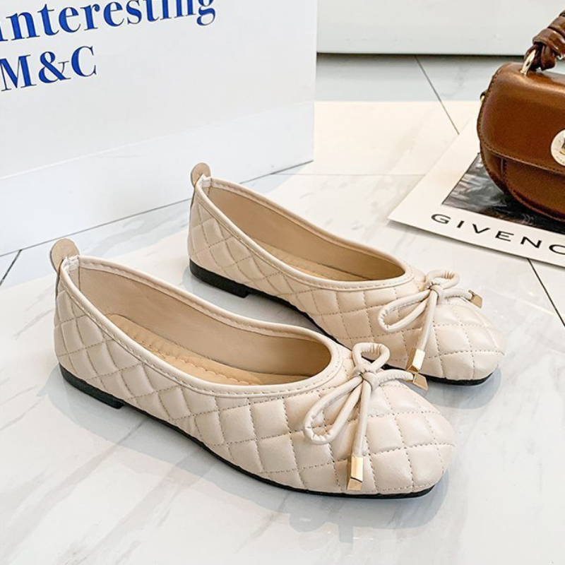 Ivory Quilted Bow Pumps