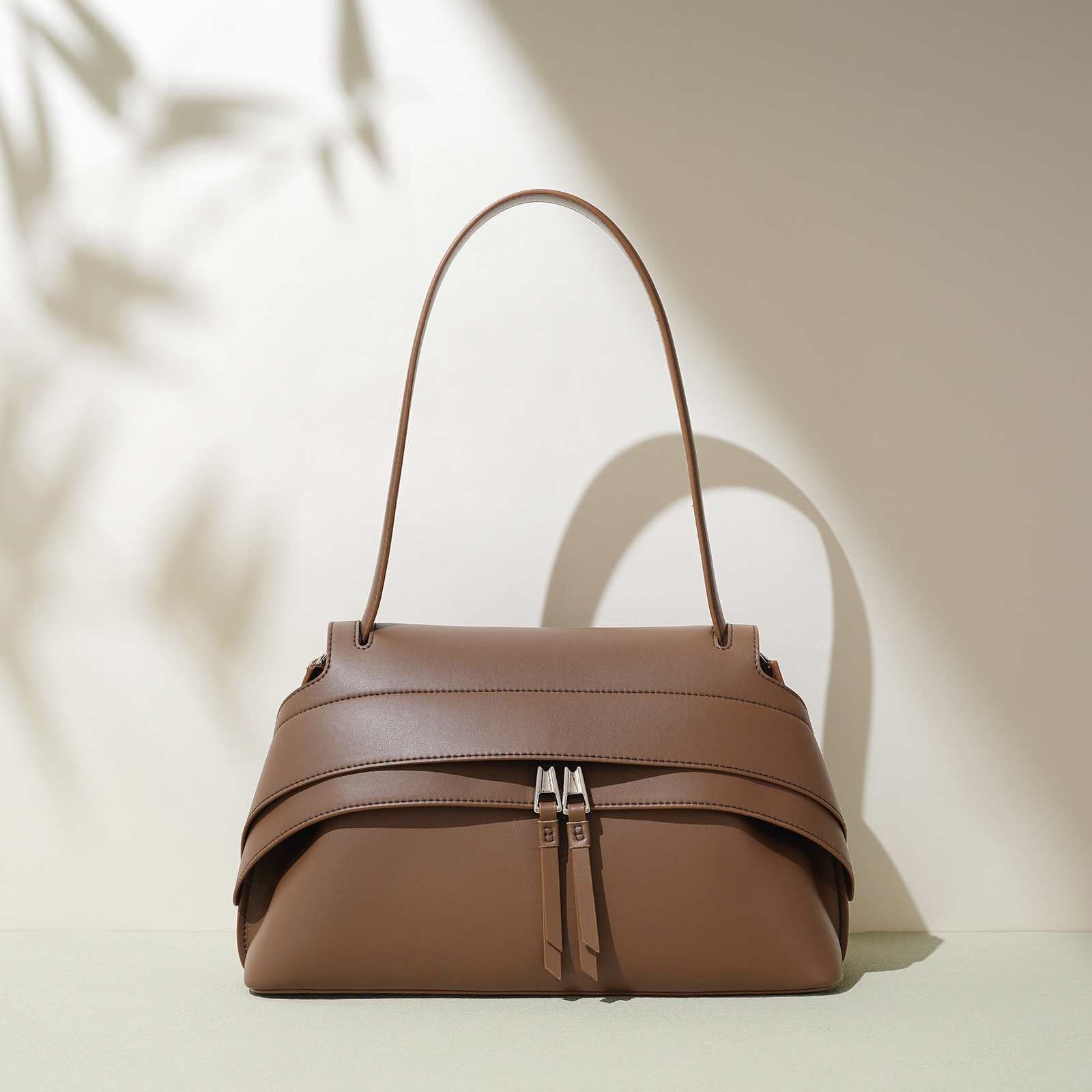Commute Trend Shoulder Bag