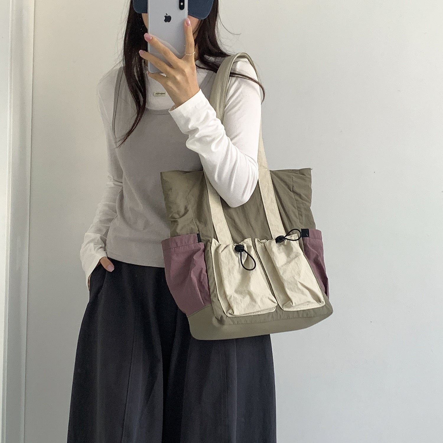 Color Block Multi Pocket Tote Bag