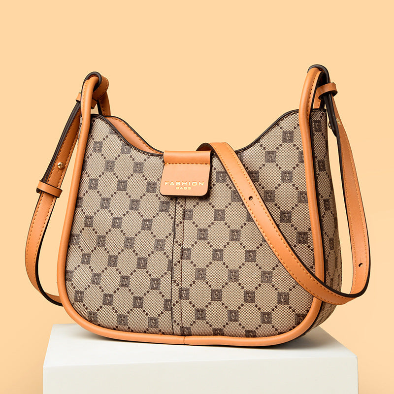 Saddle Ease Simple Shoulder Bag