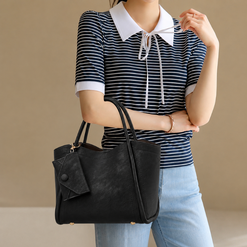 Retro Chic Shoulder Bag