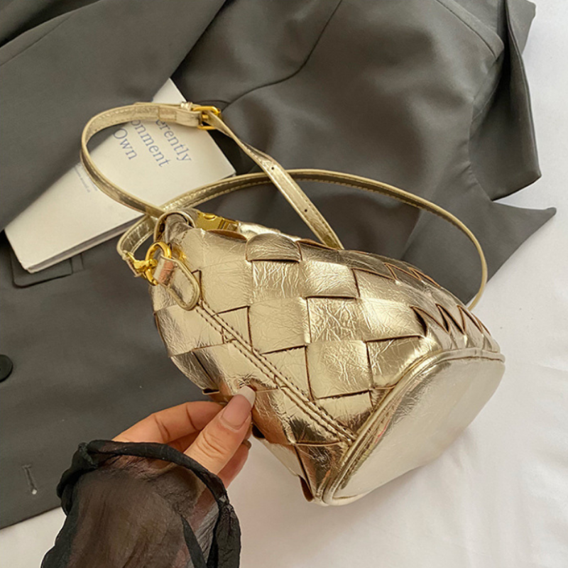 Veloura Quilted Handbag