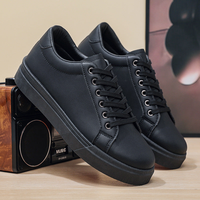 Men’s Classic Low-Top Sneakers