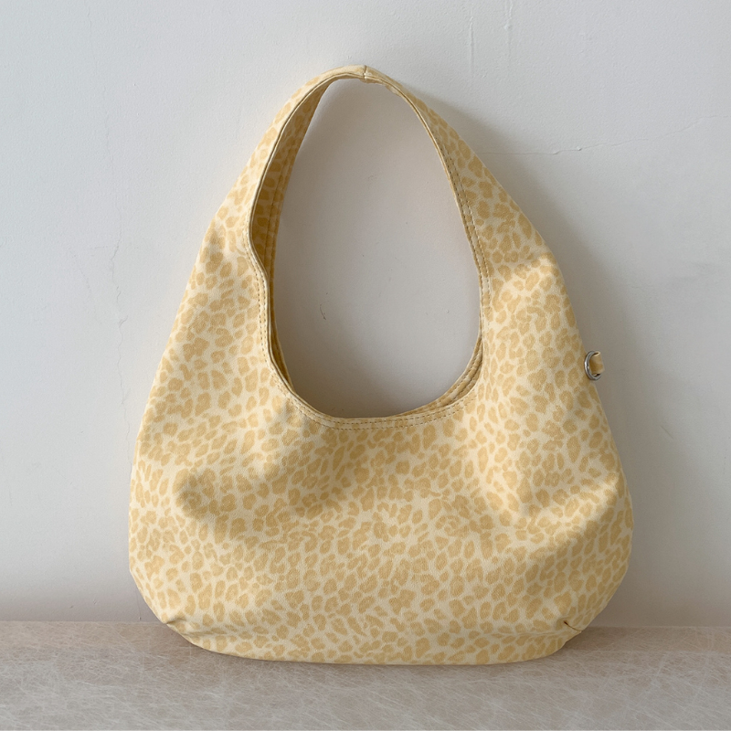 Wild Muse Everyday Shoulder Bag