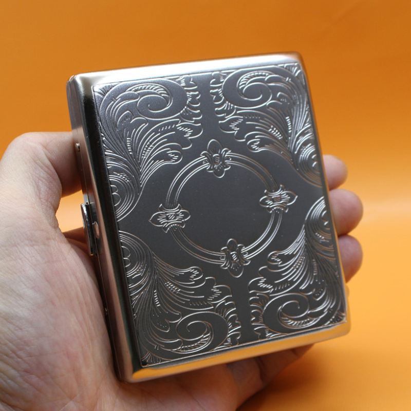 Embossed Steel Men’s Cigarette Case