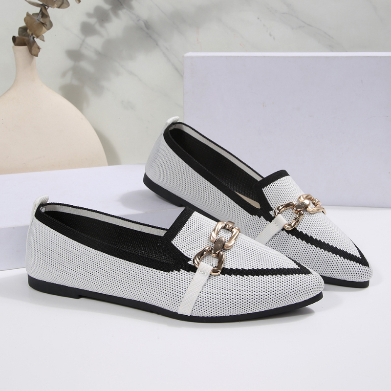 Celestia Chain Pointed Pumps