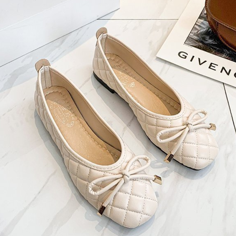 Ivory Quilted Bow Pumps