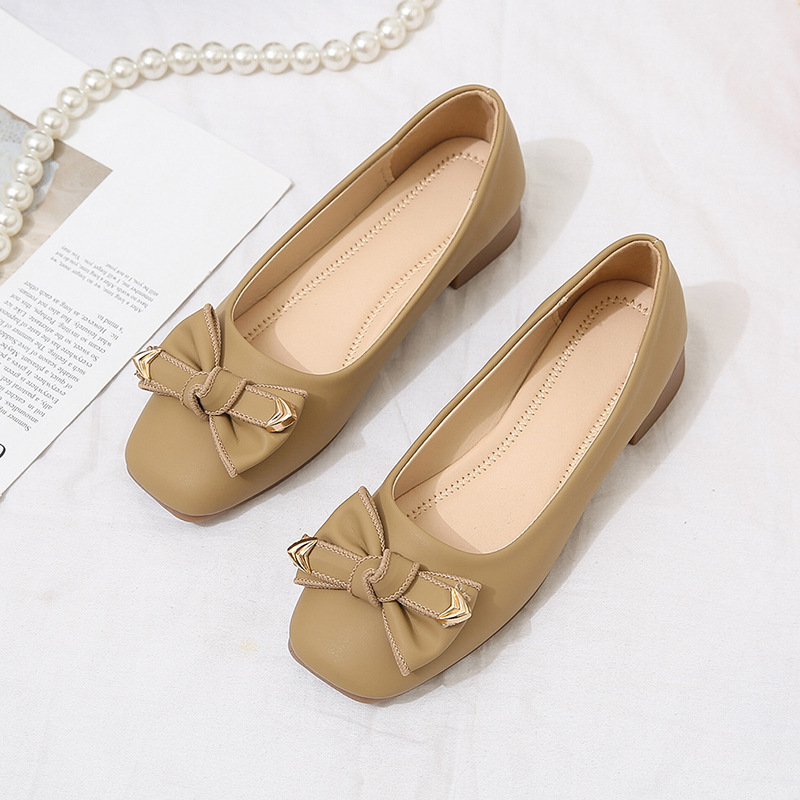Liora Bow Accent Pumps