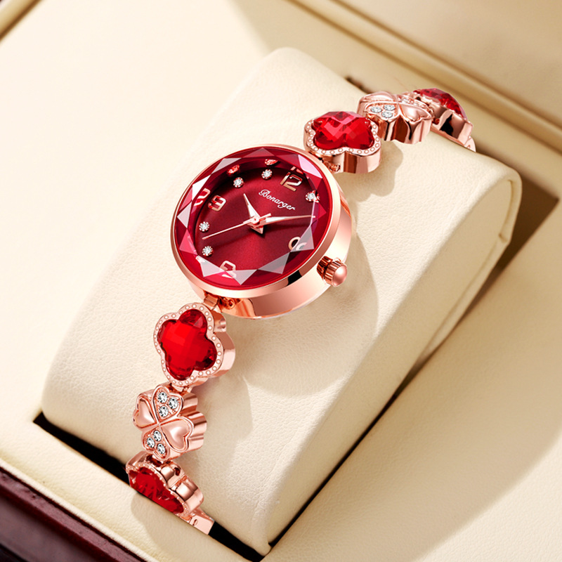 Clover Luminous Bracelet Watch