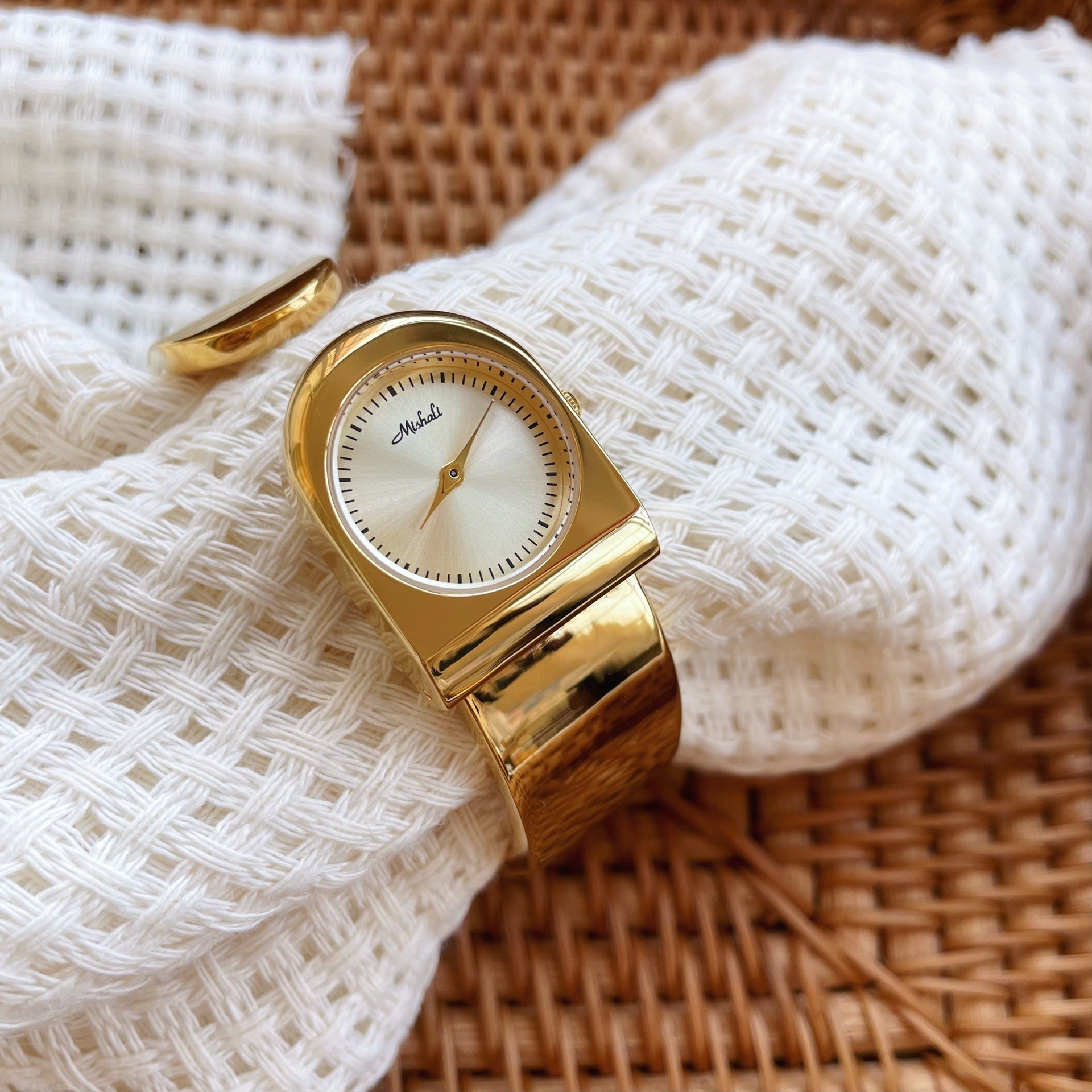 Mishali Luxe Watch